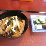 虎屋 壺中庵 - 鯛とわらびの丼。これもう一度食べたいです。