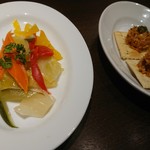 シーフードレストラン＆バー SK7 - 彩り野菜の自家製ピクルス