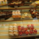 MAISON GIVRÉE - ショーケース：生ケーキ①