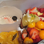 MAISON GIVRÉE - 買って帰ったケーキ