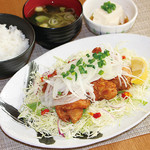 旬菜うちごはん 菜々家 - ３種葱の油淋鶏定食