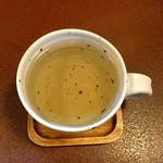 ジャム cafe 可鈴 - 食後のドリンク『クーリー(ホット)』はスーッとくるような爽やかな香りと甘みのある味わいが特徴のハーブティーです。