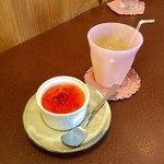 ジャム cafe 可鈴 - サービスデザート＆ミニプレートに付けた(+100円)アップルジュース