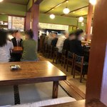 大衆割烹 三州屋 - 店内の様子。激混みでした！