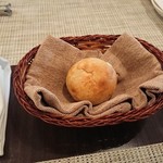 BISTRO TAKE - 自家製ライ麦パン 201804