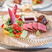 フレンチ割烹 宿 - 黒毛和牛サーロインのポワレ、 ガチョウのフォアグラのポワレ、 ポルト酒のソース