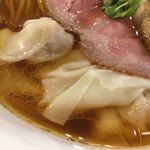 らぁ麺やまぐち - ジューシーな鷄ワンタン