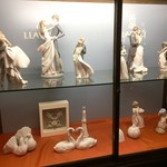 富士屋ホテル ラウンジ - 陶器のお人形