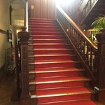 富士屋ホテル ラウンジ - 重厚な階段