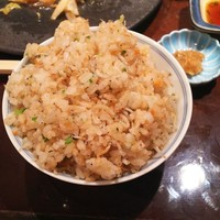 ステーキハウス松波 - ガーリックライス 大盛り