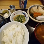 Shiduka - 定番の おでん定食    970円