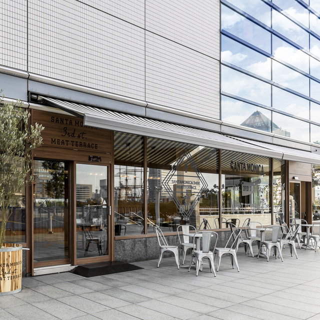 座席 Santa Monica 3rd St Meat Terrace サンタモニカ サードストリート ミートテラス みなとみらい ダイニングバー 食べログ
