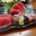 酒菜鮮房にし家 - マグロ・しまあじ