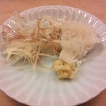 割烹 やました - ミョウガと生姜と焼き霜の鱧.JPG