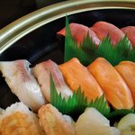 回転寿司すノ家 - まぐろ，はまち，サーモン