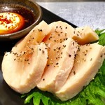 Hakata Kushiyaki Batten Yokatwo - 「地鶏ハム厚切り」(470円)。