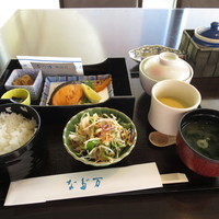 横浜なだ万 - 