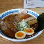 らーめん　池のかえる - 醤油チャーシュー麺。