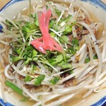 肉豆芽蕎麥面 (附沙拉、黑米飯)