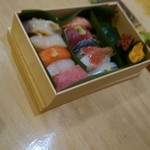 おたる栄六 - お持ち帰り寿司、旨そう～❕