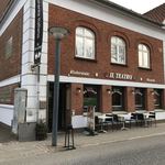 IL TEATRO - 