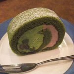 珈琲館 - 料理写真:抹茶ロールケーキ