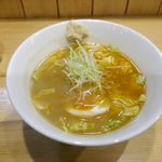 海老麺総本家 地元家 - 注文した「海老麺　塩　生姜」が完成。