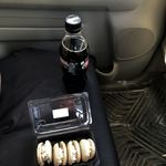 ファミリーマート - 手作りメープルマカロンとコーラーを買いました。（╹◡╹）