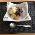 めぐみの湯 - クリームあんみつ。
            税込400円。
            美味し。