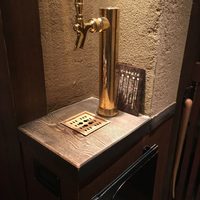 但馬屋イーマ - 個室にビールサーバー