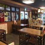 萬惣屋 - 店内には座敷もあります