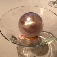 ミチノ・ル・トゥールビヨン - パリパリのテクスチャがいい、桜のクリームと苺