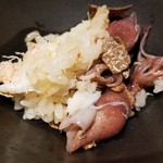 馳走 啐啄一十  - ⑰春トリュフ(イタリア産)ご飯(プレーン)にホタルイカのトッピング
      春トリュフの控えめながらも艶やかな薫り、花粉症であっても堪能できるほど立ち昇って来ます。