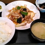 Miraku - 長ネギと豚肉の炒め定食　830円（税別）