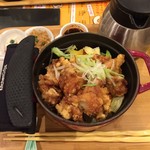 こめらく 贅沢な、お茶漬け日和。 - 唐揚げ STAUBごはん