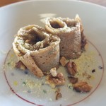 職人館 - リンゴのクレープ 蜂蜜をかけて クルミとともに