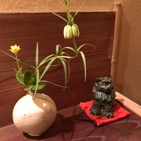 未在 - 茶花も風情があります