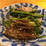 石臼挽き手打 蕎楽亭 - 芹のお浸し根っこまで。滋味豊か！720円