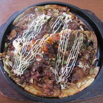 Okonomiyaki Yukiyoshi - 肉玉（ソースとマヨネーズはお好みで）