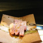 炭火焼肉 玄 - 厚切り牛タン