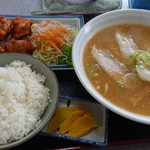 海峡ラーメン - 唐揚げラーメンセット(味噌ラーメン)