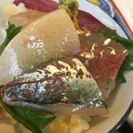 お食事処 ひでちゃん - 恒例のプチ海鮮丼