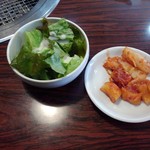 焼肉 和 - 生野菜とキムチ