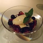 キハチ - ブルーベリーづくしとバニラアイス