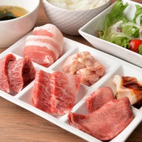 特選6種の焼肉ランチセット（日替わり）