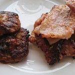 ブッフェ ザ ヴィラ - ハンバーグ、三枚肉のグリル