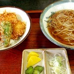 朝日屋 - 鶏天丼セット3コ入り 880円