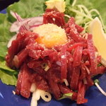 焼肉キッチンカルビパパ - 桜馬肉ユッケ