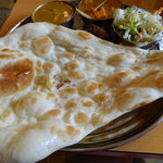 Cセット（チキンカレーとミックス野菜カレー）