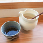 すみくら - 可愛い器でやってくる蕎麦湯。